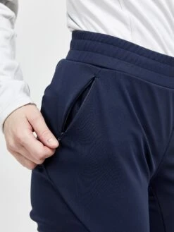 WOMEN'S GLIDE PANTS -Cheap Sportswear Store 1906493 396000 GlidePantsW Closeup3