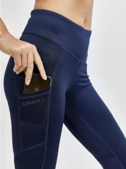 WOMEN'S ADV ESSENCE CAPRI TRAINING TIGHTS 22 WOMEN'S ADV ESSENCE CAPRI TRAINING TIGHTS -Cheap Sportswear Store 1908777 396000 ADVEssenceCapriTights Closeup3