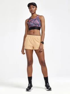 WOMEN'S ADV ESSENCE 2" STRETCH SHORTS -Cheap Sportswear Store 1908781 582000 ADVEssence2 InchStretchShortsW Closeup5