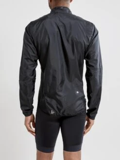 MEN'S ESSENCE LIGHT WIND CYCLING JKT -Cheap Sportswear Store 1908813 999000 EssenceLightWindJacket Closeup2