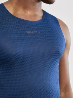 MEN'S PRO DRY NANOWEIGHT -Cheap Sportswear Store 1908850 396000 ProDryNanoweightSL Closeup3