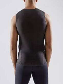 MEN'S PRO DRY NANOWEIGHT -Cheap Sportswear Store 1908850 999000 ProDryNanoweightSL Closeup2