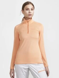 WOMEN'S CORE GAIN MIDLAYER -Cheap Sportswear Store 1909497 716000 COREGainmidlayerW Closeup1