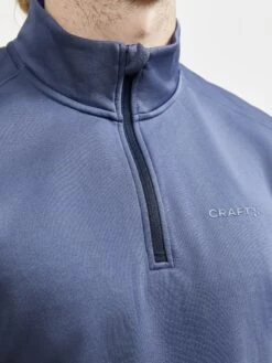 MEN'S CORE BEAT THERMAL MIDLAYER -Cheap Sportswear Store 1909498 375000 COREBeatThermalmidlayerM Closeup4
