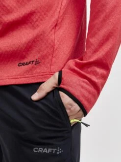 MEN'S CORE TRIM THERMAL MIDLAYER 30 MEN'S CORE TRIM THERMAL MIDLAYER -Cheap Sportswear Store 1909500 404200 CORETrimThermalmidlayerM Closeup3