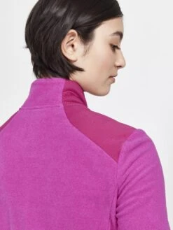 WOMEN'S CORE EDGE THERMAL MIDLAYER -Cheap Sportswear Store 1909503 486000 COREEdgeThermalmidlayerW Closeup3