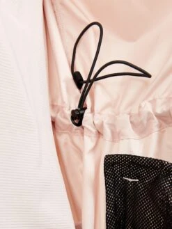 WOMEN'S ADV CHARGE TRAINING WIND JACKET -Cheap Sportswear Store 1909628 718000 ADVChargeWindJacketW Closeup5