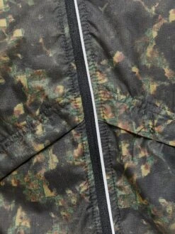 MEN'S ADV WIND JACKET 11 MEN'S ADV WIND JACKET -Cheap Sportswear Store 1909762 158650 ADVWindJacket Closeup3