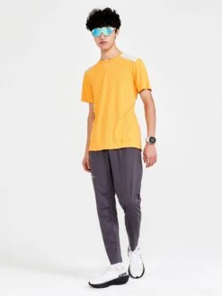 MEN'S PRO HYPERVENT RUNNING PANTS -Cheap Sportswear Store 1910412 985000 PROHyperventPantsM Closeup5