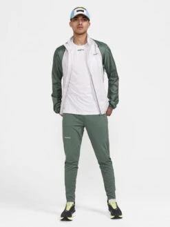 MEN'S PRO HYPERVENT RUNNING TEE -Cheap Sportswear Store 1910415 932000 PROHyperventSSTeeM Closeup6