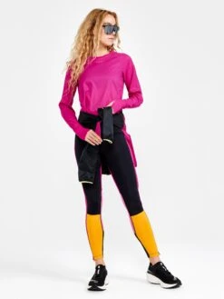 WOMEN'S PRO HYPERVENT RUNNING WIND TOP -Cheap Sportswear Store 1910428 486000 PROHyperventLSWindTopW Closeup5