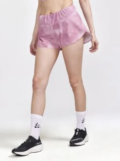 WOMEN'S PRO HYPERVENT RUNNING SPLIT SHORTS 27 WOMEN'S PRO HYPERVENT RUNNING SPLIT SHORTS -Cheap Sportswear Store 1910430 743007 PROHyperventSplitShortsW Closeup1