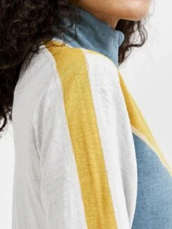 WOMEN'S ADV NORDIC WOOL BASELAYER -Cheap Sportswear Store 1911149 914500 ADVNordicWoolHZW Closeup3