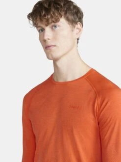 MEN'S CORE DRY ACTIVE COMFORT BASELAYER -Cheap Sportswear Store 1911157 521000 COREDryActiveComfortLSM Closeup3