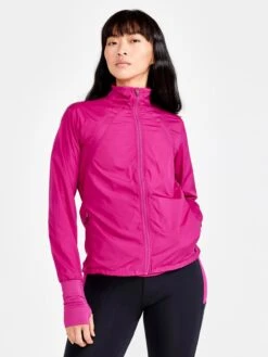 WOMEN'S ADV ESSENCE WIND JACKET 39 WOMEN'S ADV ESSENCE WIND JACKET -Cheap Sportswear Store 1911241 486000 ADVEssenceWindJacketW Closeup1