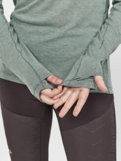 WOMEN'S ADV SUBZ WOOL RUNNING TEE 2 25 WOMEN'S ADV SUBZ WOOL RUNNING TEE 2 -Cheap Sportswear Store 1911314 626200 ADVSubZWoolLSTee2W Closeup4