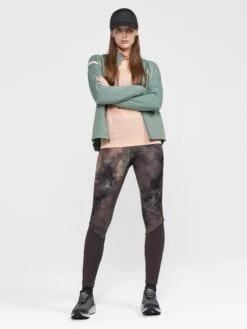 WOMEN'S ADV SUBZ WOOL RUNNING TEE 2 33 WOMEN'S ADV SUBZ WOOL RUNNING TEE 2 -Cheap Sportswear Store 1911314 840200 ADVSubZWoolLSTee2W Closeup6