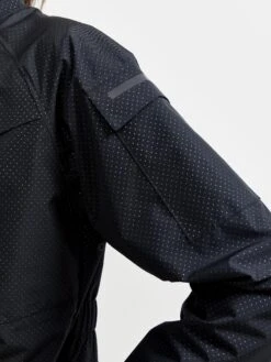 WOMEN'S PRO HYDRO CARGO RUNNING JACKET 14 WOMEN'S PRO HYDRO CARGO RUNNING JACKET -Cheap Sportswear Store 1911484 999000 PROHydroCargoJacketW Closeup4