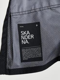 WOMEN'S PRO HYDRO CARGO RUNNING JACKET 17 WOMEN'S PRO HYDRO CARGO RUNNING JACKET -Cheap Sportswear Store 1911484 999000 PROHydroCargoJacketW Closeup7