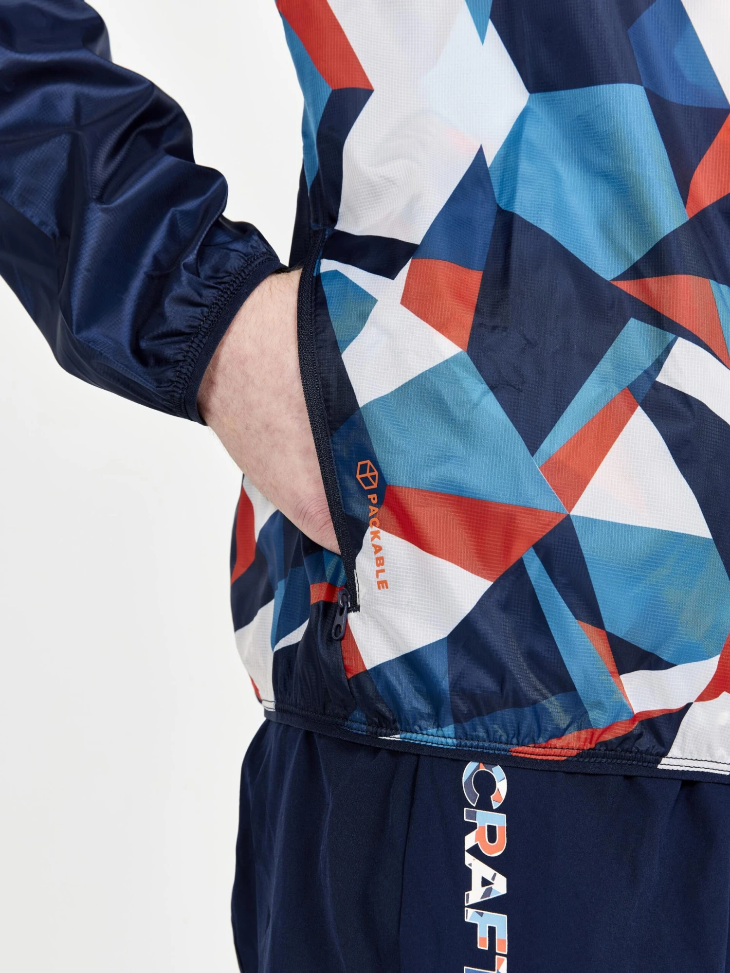 MEN'S PRO DAZZLE CAMO RUNNING JACKET 6 MEN'S PRO DAZZLE CAMO RUNNING JACKET - Image 4