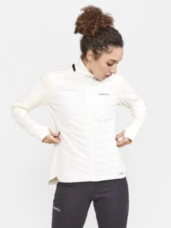 WOMENS ADV SUBZ RUNNING JACKET 3 -Cheap Sportswear Store 1913621 905000 ADVSubZJacket3W Closeup1