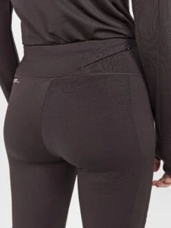 WOMENS ADV SUBZ WARM RUNNING TIGHTS 3 -Cheap Sportswear Store 1913623 281000 ADVSubZTights3W Closeup4