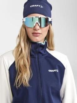 WOMENS CORE XC SKI TRAINING JACKET -Cheap Sportswear Store 1913683 905396 CoreNordicTrainingJacketW Closeup3