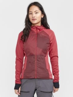 WOMENS ADV HYBRID MIDLAYER -Cheap Sportswear Store 1913765 421999 ADVHybridMidlayerW Closeup1 svart framtill